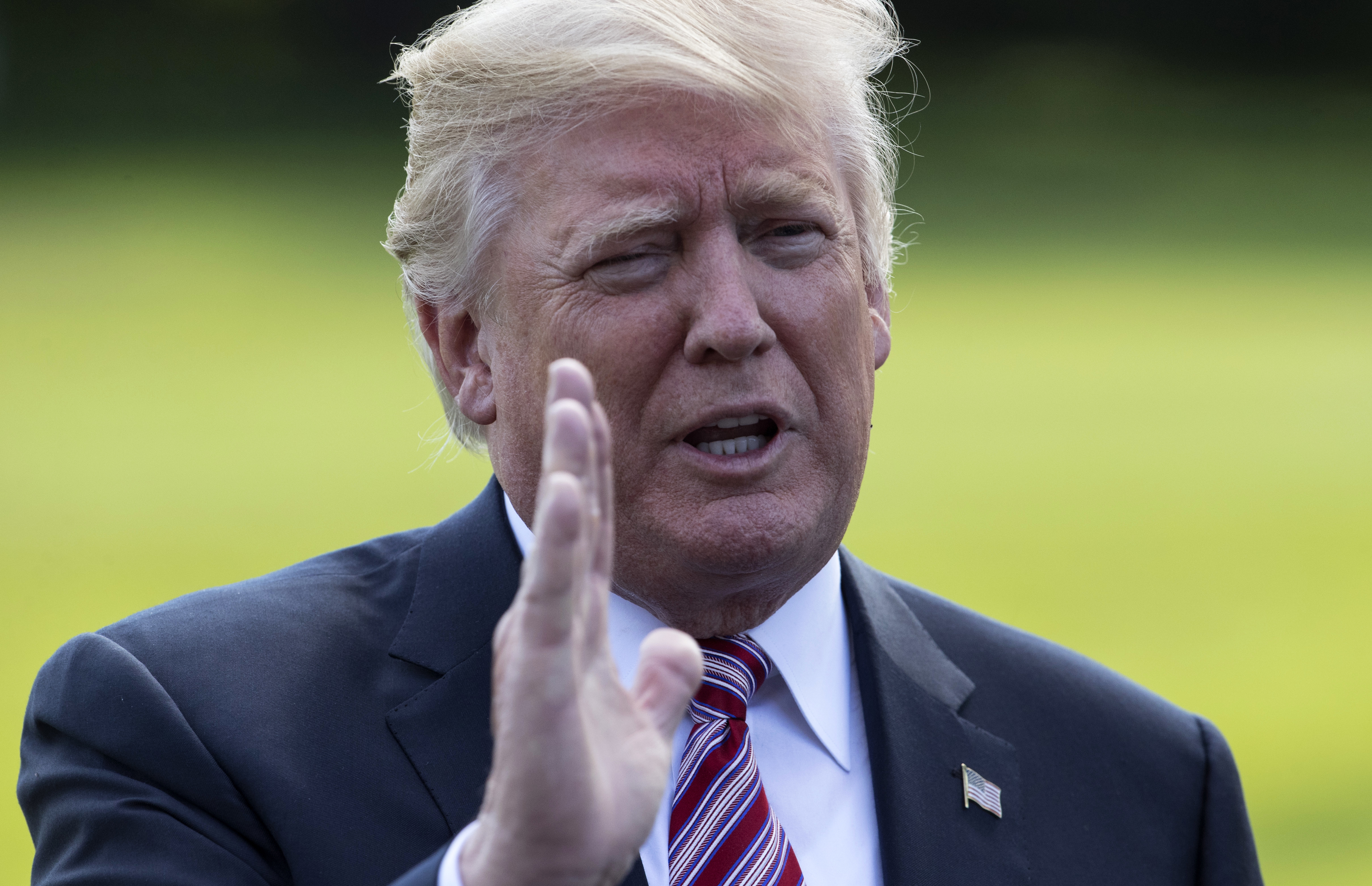 Trump praises 'leadership' of Puerto Rico, Virgin Islands govs after slamming mayor Trump praises 'leadership' of Puerto Rico, Virgin Islands govs after slamming mayor