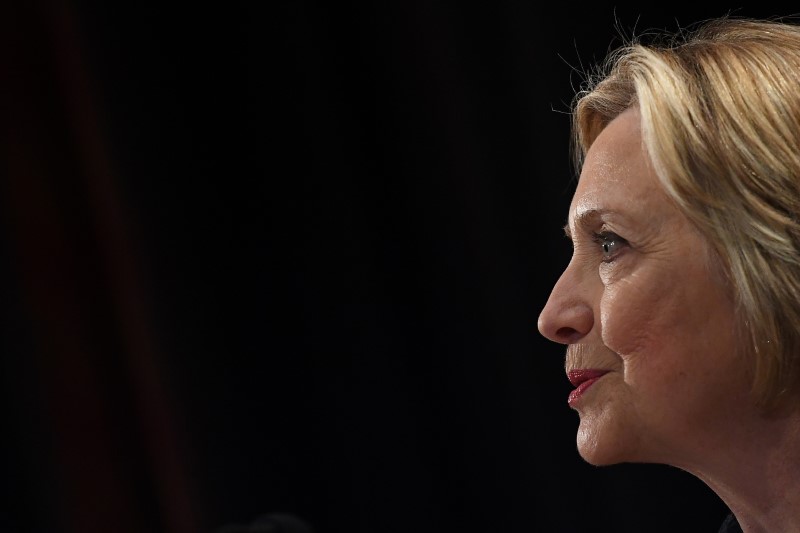 Hillary Clinton, Colin Powell to Appear on CBS' 'Madame Secretary'