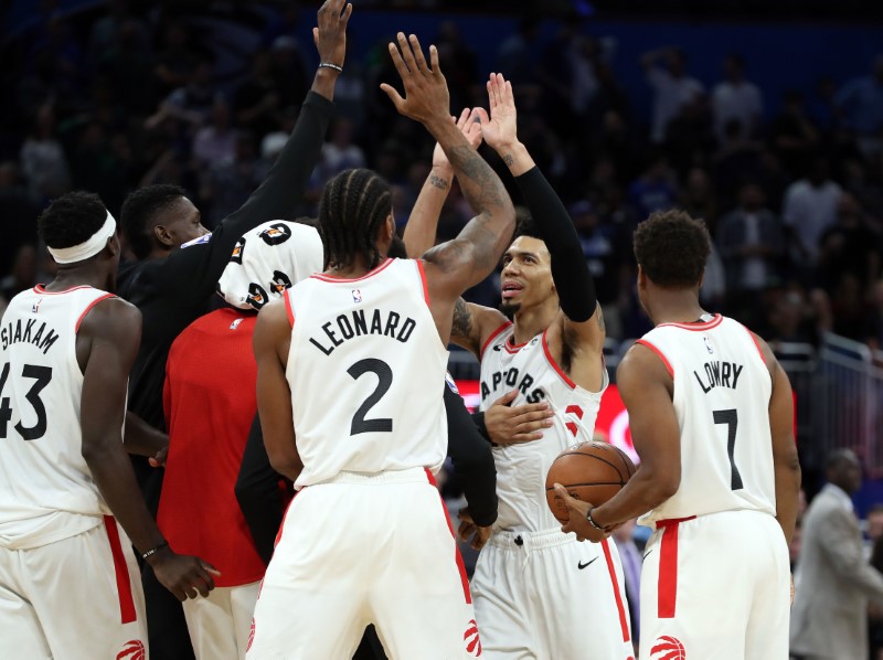 NBA:奥兰多魔术队的多伦多猛龙队