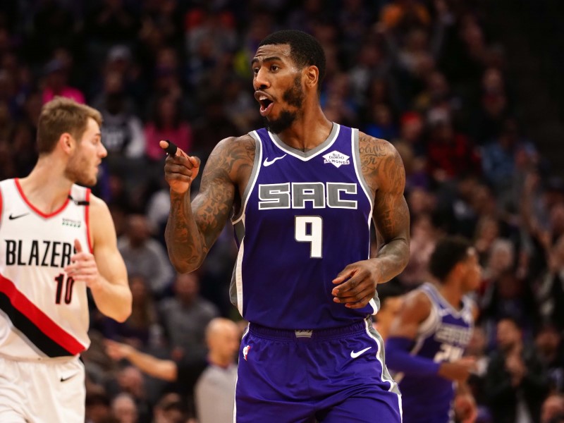 Iman Shumpert Stopped from Going into Trail Blazers' Locker Room Iman Shumpert Stopped from Going into Trail Blazers' Locker Room