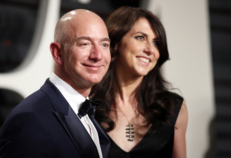 FILE PHOTO: 89th Academy Awards - Oscars Vanity Fair Party