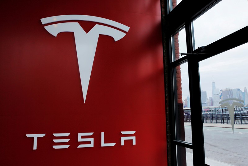 Tesla Inc says to shrink board to seven directors from eleven