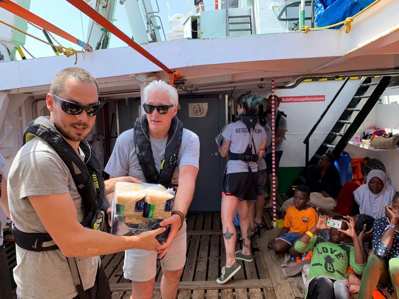 Hollywood star Richard Gere speaks out to support migrants