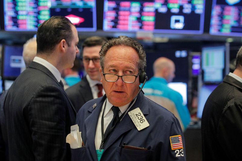 United States stocks fall 600 points on coronavirus worries