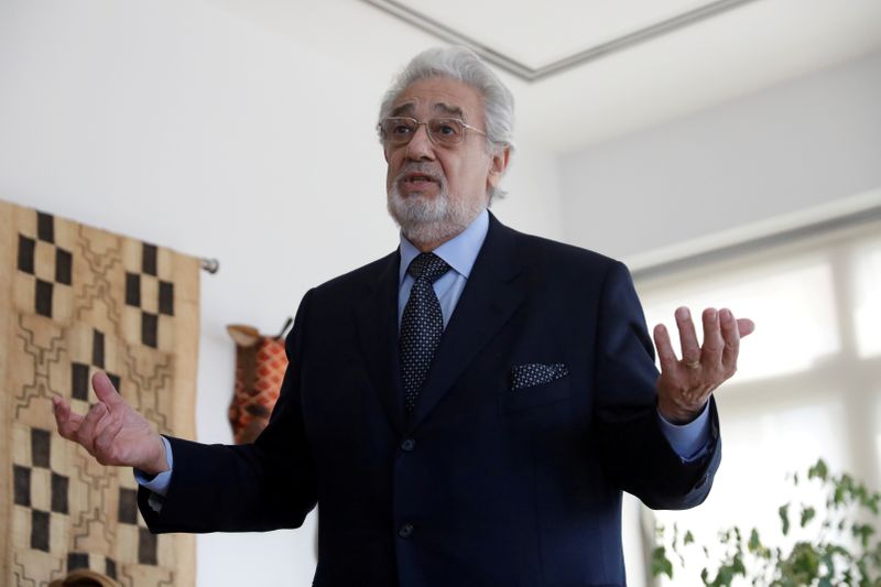 Opera icon Placido Domingo apologizes to sexual harassment accusers