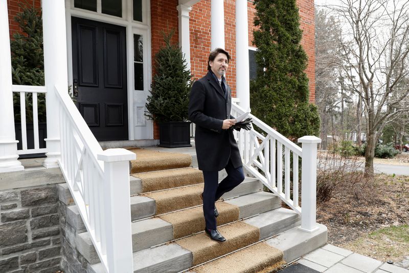 Canada, US extend border restrictions for another 30 days Canada, US extend border restrictions for another 30 days