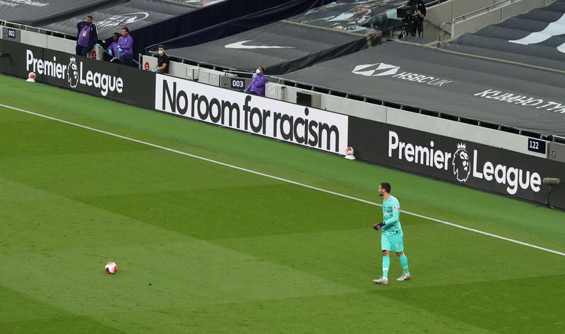 Premier League - Tottenham Hotspur v Everton