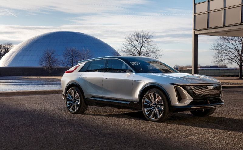 FILE PHOTO: GM to invest $2 billion to build electric vehicles in Tennessee