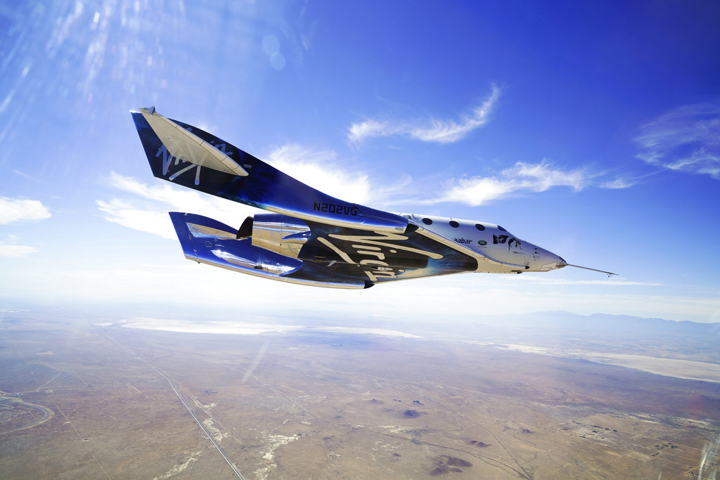 Tourism rocket ship reaches space on test flight