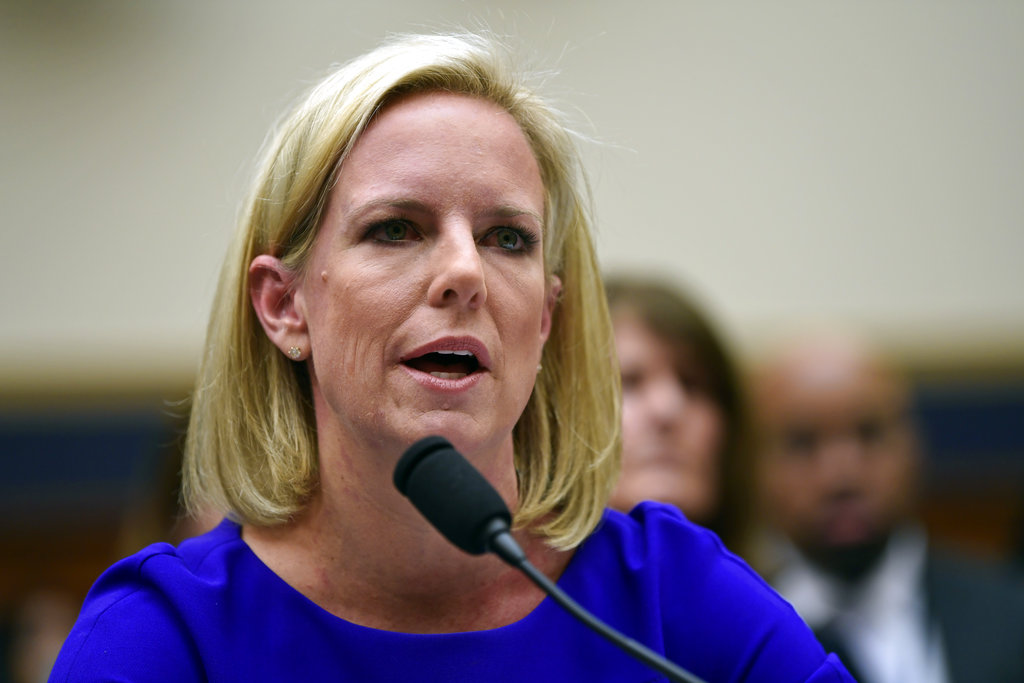 US to send migrants back to Mexico while asylum claims are processed