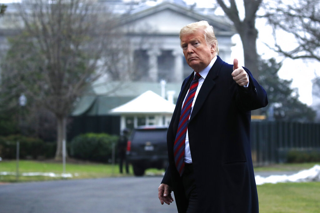 Trump won't soften hardline on China to make trade deal: advisers