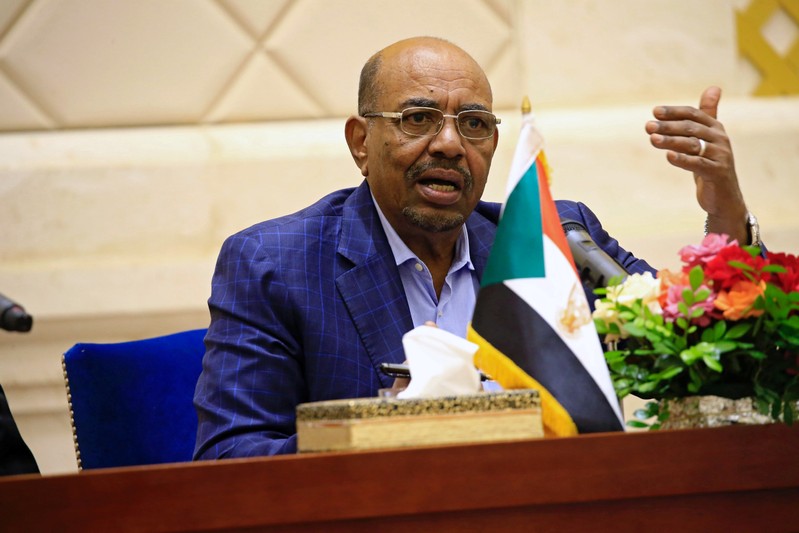 FILE PHOTO: Sudanese President Omar Hassan al-Bashir speaks during a press conference in Khartoum