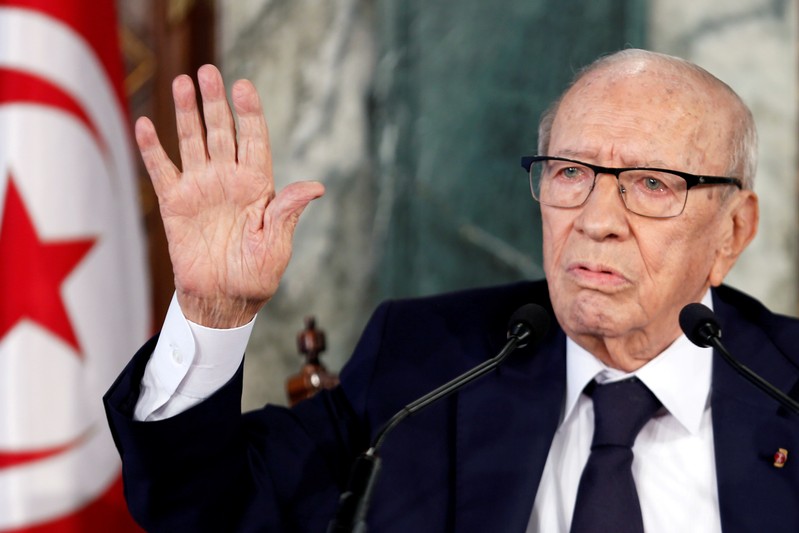 FILE PHOTO: Tunisian President Beji Caid Essebsi speaks during a news conference at the Carthage Palace in Tunis