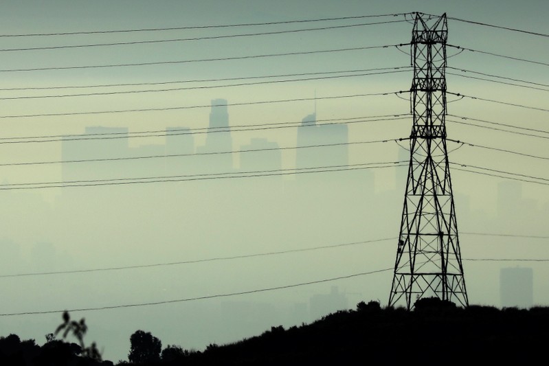 Pacific Gas and Electric Co (PG&E) imposed the unprecedented shutoffs as gale-force winds and dry weather continued to pose a critical fire threat in northern California.