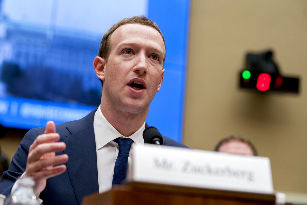 Facebook CEO: If Warren is elected president we will sue the US government