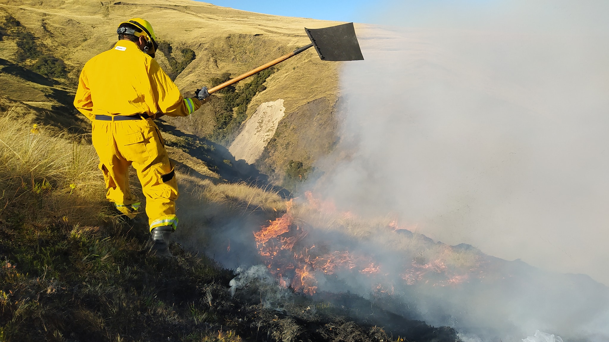 Peruvian forest fire rips through Andes Mountains, killing 7